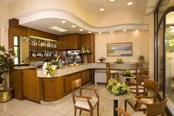 Imagen del bar/restaurante del Hotel King, Rimini. Foto 8