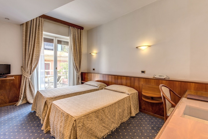 Imagen de la habitación del Hotel King, Roma. Foto 9