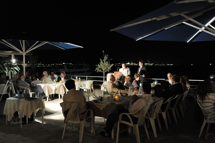 Imagen del bar/restaurante del Hotel King Saron Club Marmara. Foto 6