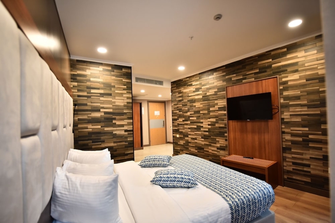 Imagen de la habitación del Hotel King Solomon Batumi. Foto 9