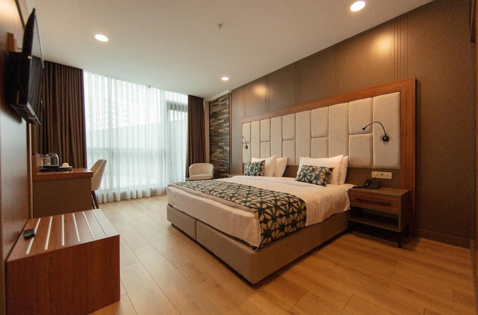 Imagen de la habitación del Hotel King Solomon Batumi. Foto 15