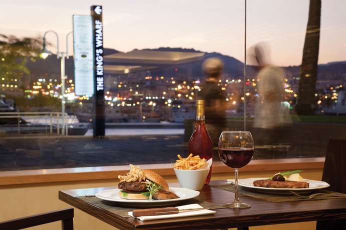 Imagen del bar/restaurante del Hotel King Solomon By Isrotel Collection. Foto 3