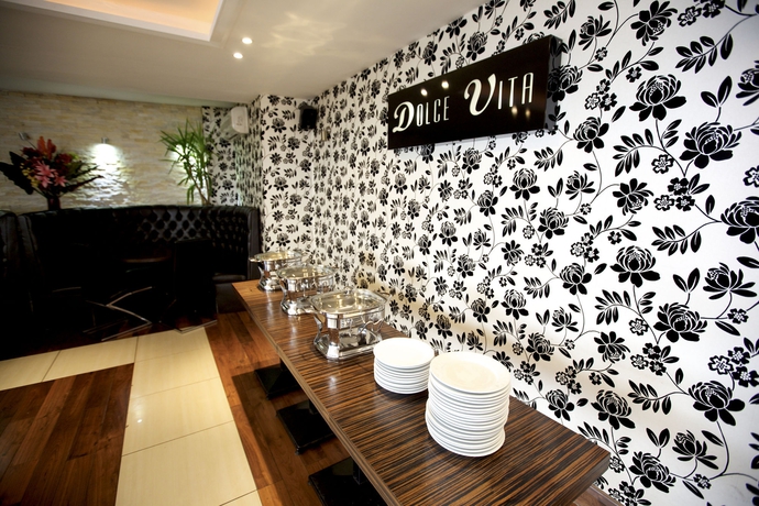 Imagen del bar/restaurante del Hotel King Solomon, Londres. Foto 2