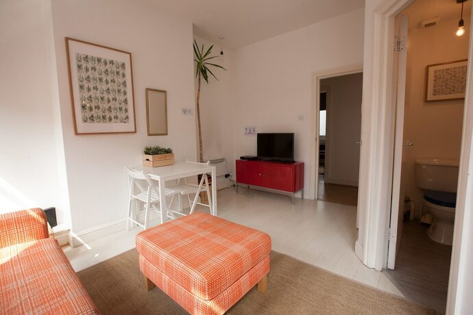Imagen general del Hotel King Square Gardens by All&ocirc; Housing. Foto 9