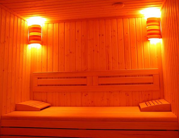 Imagen general del Hotel King, Targoviste. Foto 6