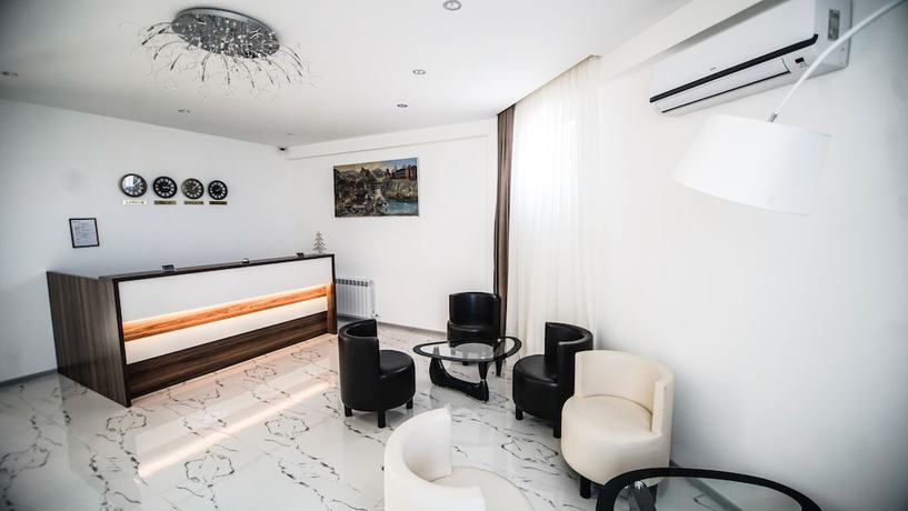 Imagen de los interiores del Hotel King Tom. Foto 20