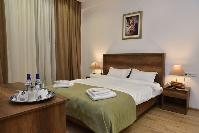 Imagen de la habitación del Hotel King Tom. Foto 16