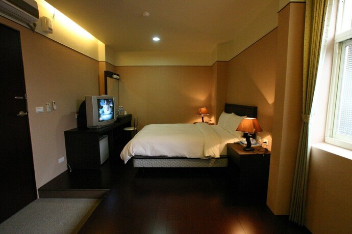 Imagen de la habitación del Hotel King Town. Foto 17