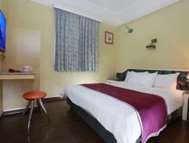 Imagen de la habitación del Hotel King Town. Foto 19