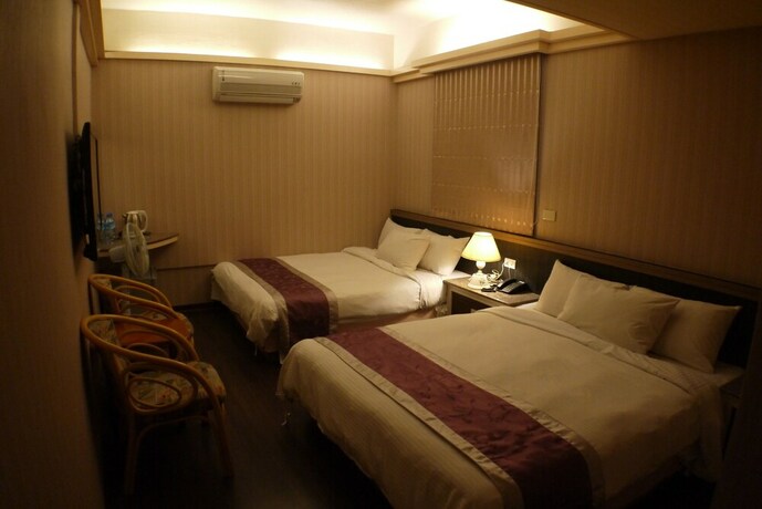 Imagen de la habitación del Hotel King Town. Foto 24