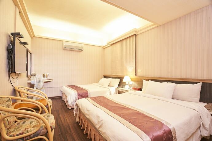 Imagen de la habitación del Hotel King Town. Foto 29