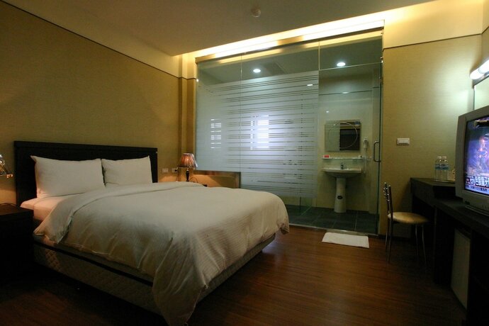 Imagen de la habitación del Hotel King Town. Foto 33