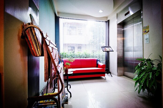 Imagen de los interiores del Hotel King Town. Foto 36