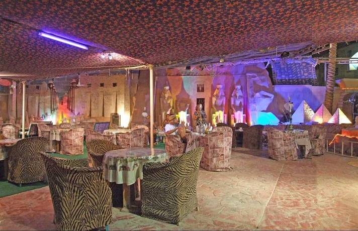 Imagen del bar/restaurante del Hotel King Tut Aqua Park Beach Resort. Foto 5