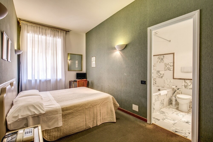 Imagen de la habitación del Hotel King, Via Veneto. Foto 4
