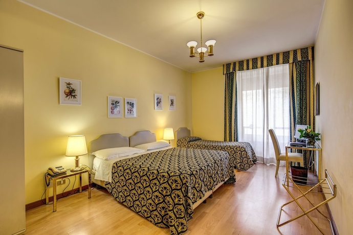 Imagen de la habitación del Hotel King, Via Veneto. Foto 6