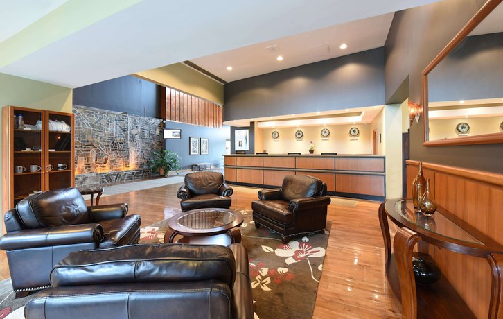 Imagen de los interiores del Hotel Kingbridge Conference Centre and. Foto 17
