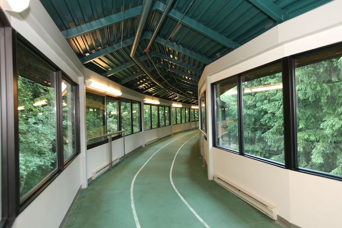 Imagen de los interiores del Hotel Kingbridge Conference Centre and. Foto 18