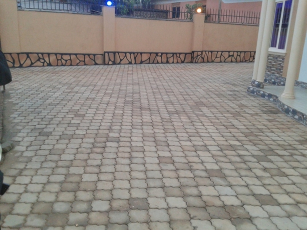 Imagen general del Hotel Kingdom Guest House, Kampala. Foto 3
