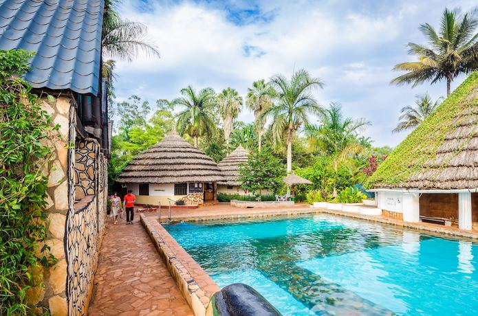 Imagen de la piscina del Hotel Kingfisher Safaris Resort. Foto 20