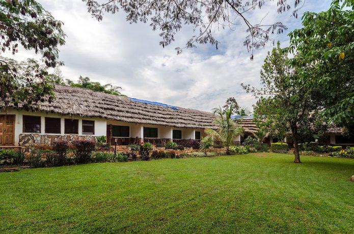 Imagen del bar/restaurante del Hotel Kingfisher Safaris Resort. Foto 2