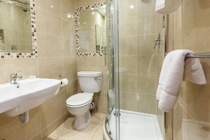 Imagen de la habitación del Hotel Kingfisher Townhouse. Foto 11