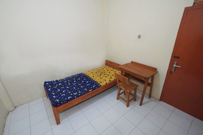 Imagen general del Hotel Kingkost Wonocatur. Foto 4