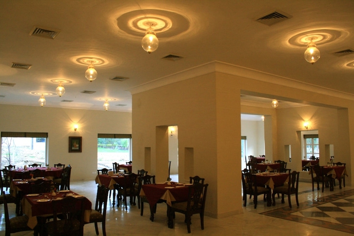 Imagen del bar/restaurante del Hotel King\'s Abode Ranakpur. Foto 2