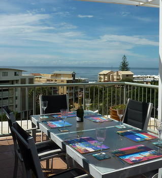 Imagen de la habitación del Hotel Kings Bay Apartments. Foto 5