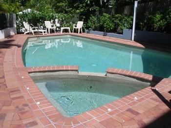 Imagen de la habitación del Hotel Kings Bay Apartments. Foto 7