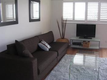 Imagen de la piscina del Hotel Kings Bay Apartments. Foto 16