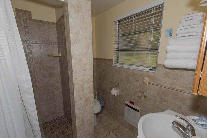 Imagen de la habitación del Hotel King\'s Bay Lodge. Foto 18
