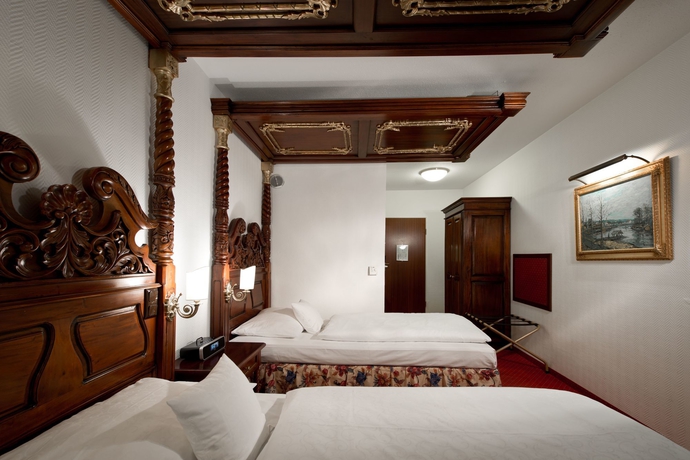 Imagen de la habitación del Hotel King's Center. Foto 9