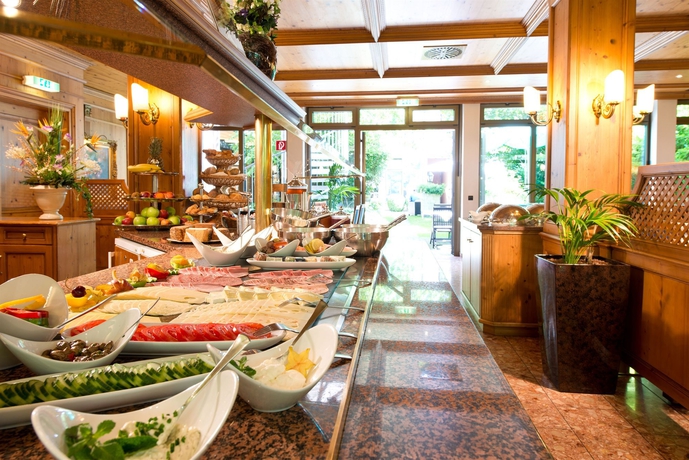 Imagen del bar/restaurante del Hotel King's Center. Foto 5