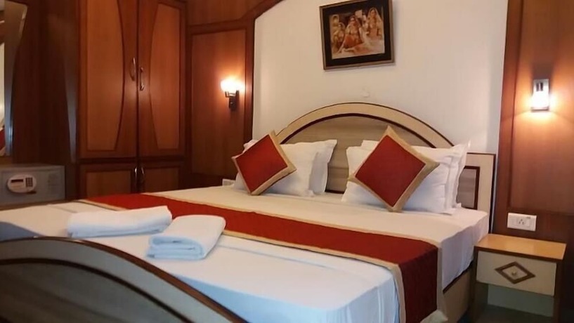 Imagen de la habitación del Hotel Kings Corner. Foto 26