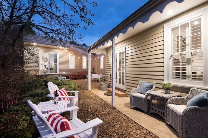 Imagen de los exteriores del Hotel Kings Cottage. Foto 18