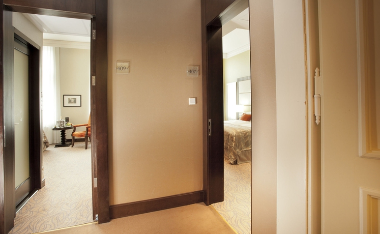 Imagen de los interiores del Hotel Kings Court. Foto 16