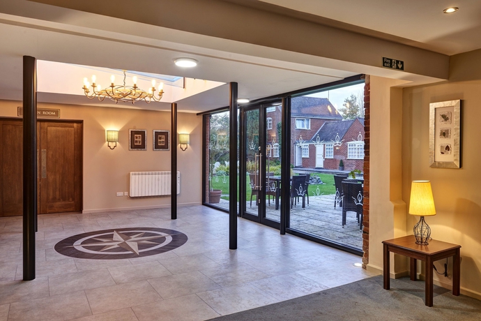 Imagen de los interiores del Hotel Kings Court, Kings Coughton. Foto 17