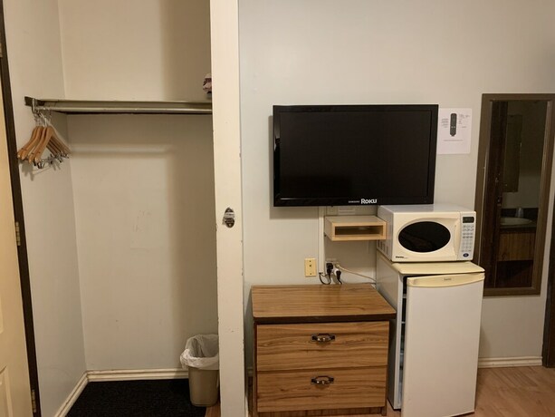 Imagen general del Hotel Kings Court Motel. Foto 11