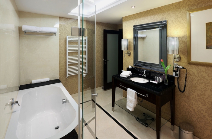 Imagen de la habitación del Hotel Kings Court, Praga. Foto 4