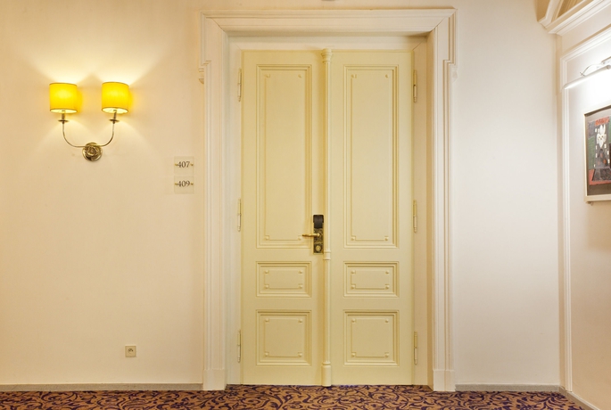 Imagen de la habitación del Hotel Kings Court, Praga. Foto 8