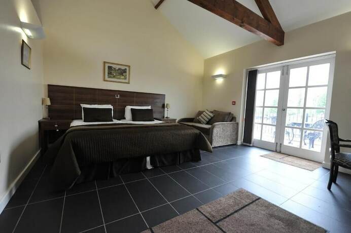 Imagen general del Hotel Kings Croft. Foto 10