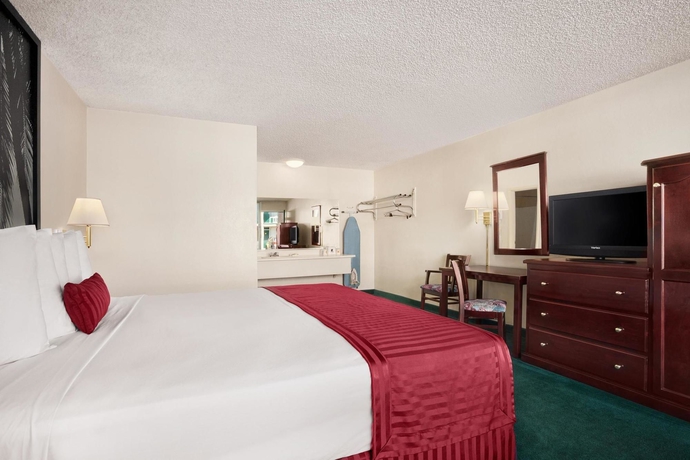 Imagen de la habitación del Hotel Kings Inn Anaheim At The Park and Convention Center. Foto 5
