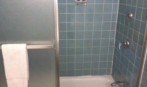 Imagen de la habitación del Hotel Kings Inn Cleveland. Foto 5