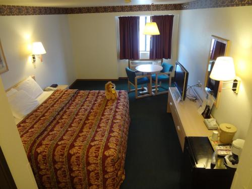 Imagen de la habitación del Hotel Kings Inn Cody. Foto 7