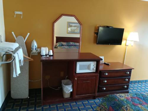 Imagen de la habitación del Hotel Kings Inn. Foto 1