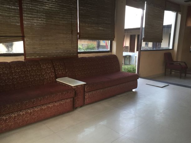 Imagen de los interiores del Hotel Kings Inn, Haridwar. Foto 16