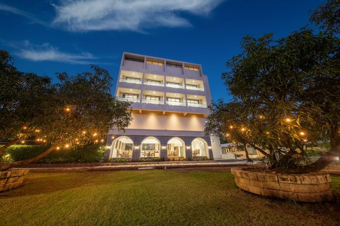 Imagen general del Hotel Kings Kraft Pinewood Ssan Gir. Foto 9