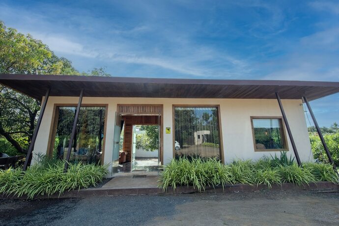 Imagen general del Hotel Kings Kraft Pinewood Ssan Gir. Foto 14