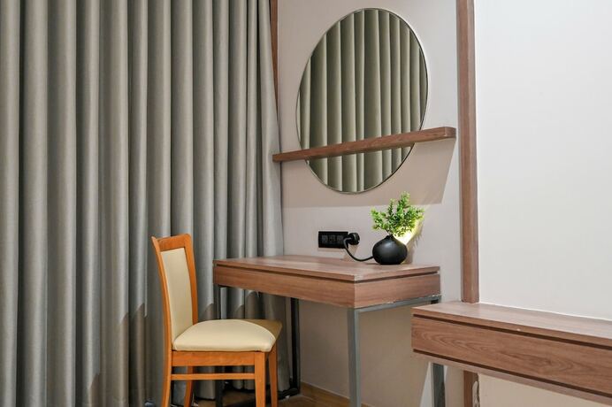 Imagen general del Hotel Kings Kraft The Park Executive. Foto 4
